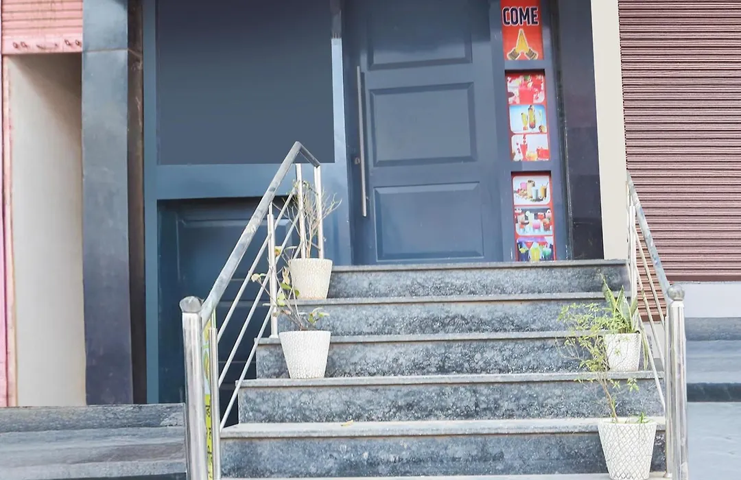 Super Townhouse Jagatpura Downtown-1