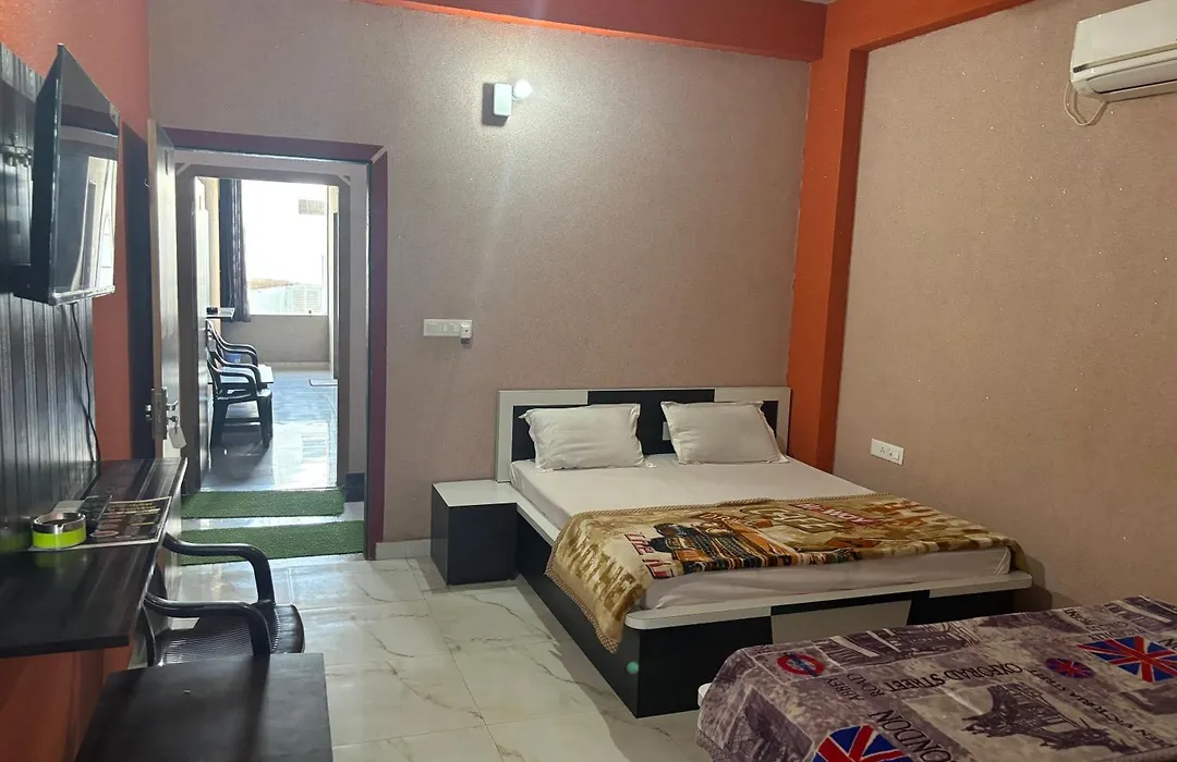 Hotel Chandar Palace - Near Khatu Shyam Ji Temple-1