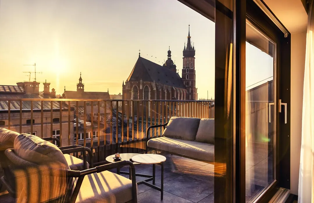 Nomadic Urban Premium Suites-1