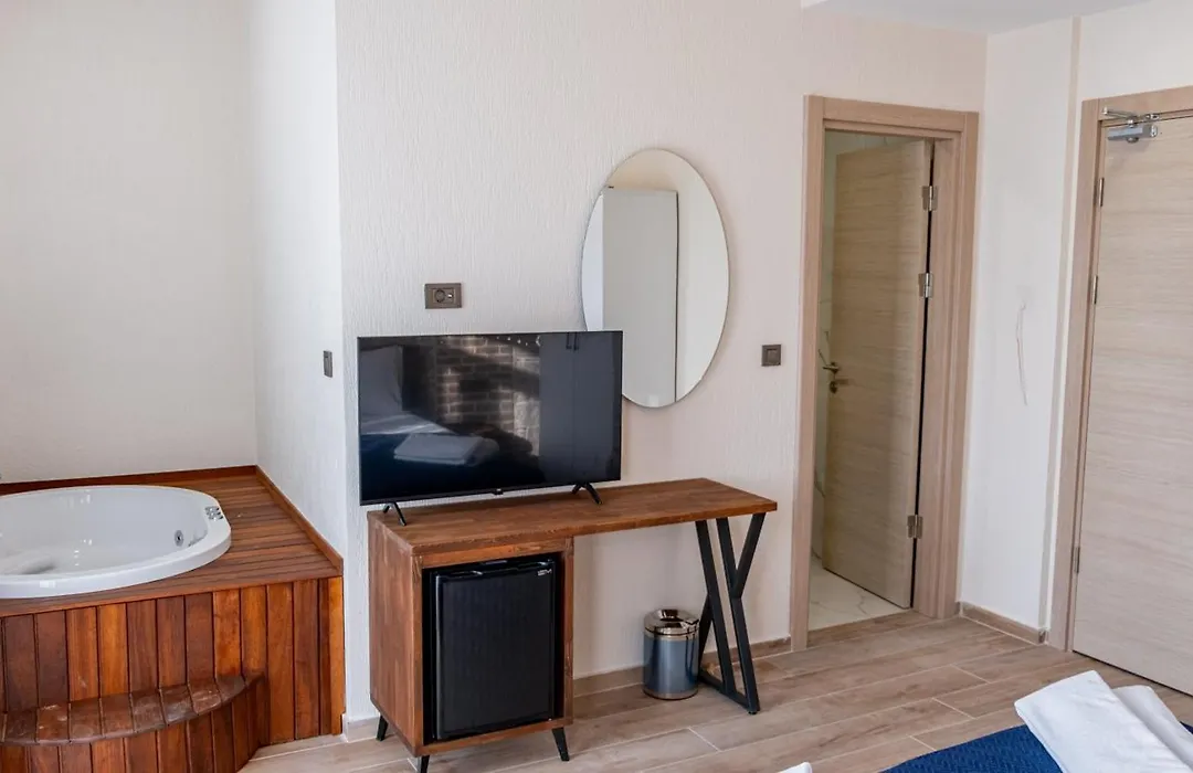Cunda Nisa Otel-1