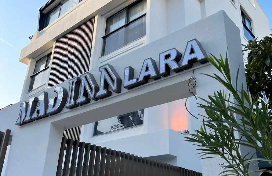 Mad İnn Lara-1