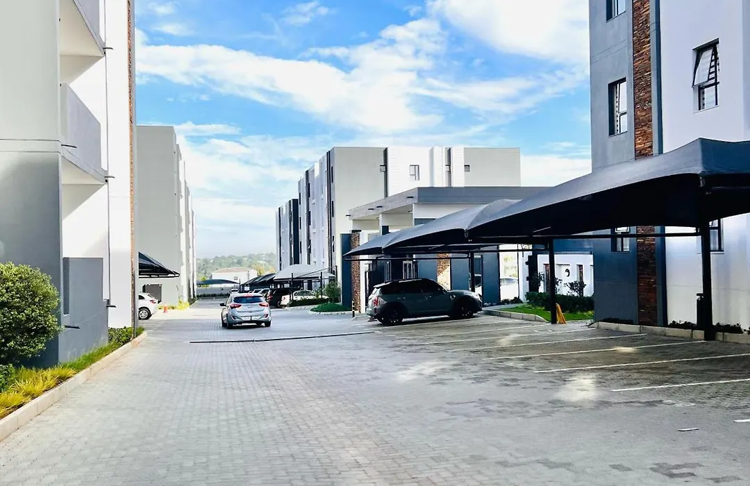 Classy 1 Bed In Midrand At 93 On New Estate-1