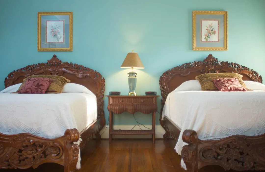 Lookaway Inn-1