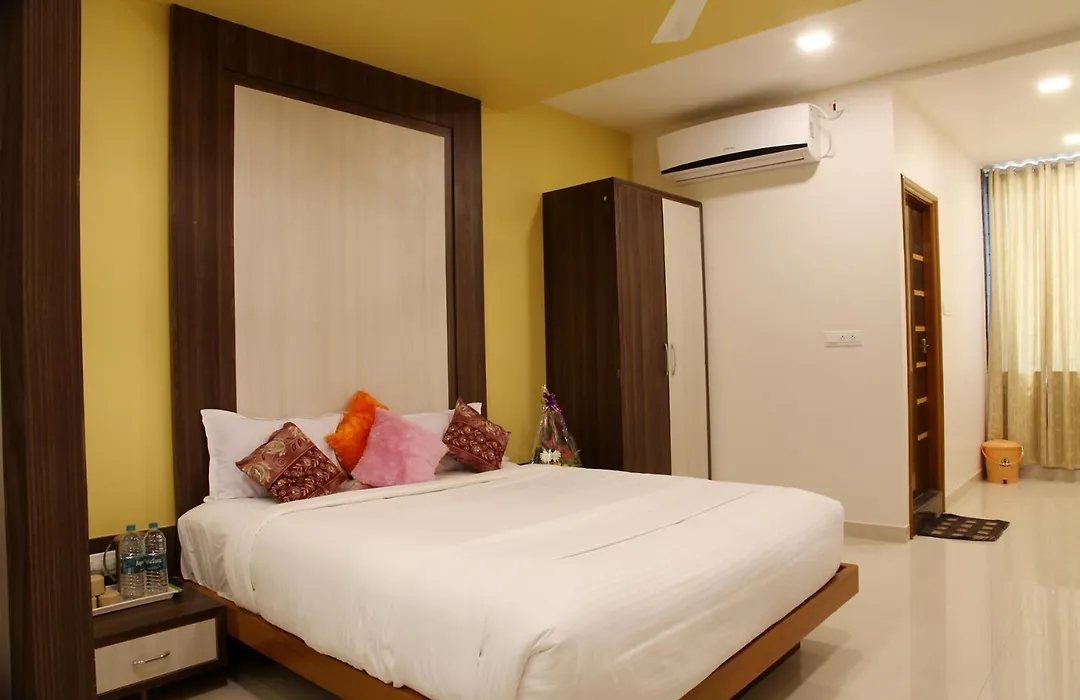 Hotel Shubhashree Comfort-1