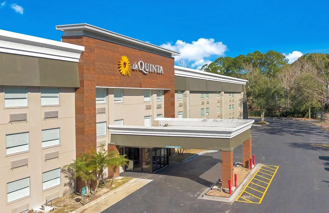 La Quinta Inn & Suites By Wyndham Jacksonville Mandarin-1