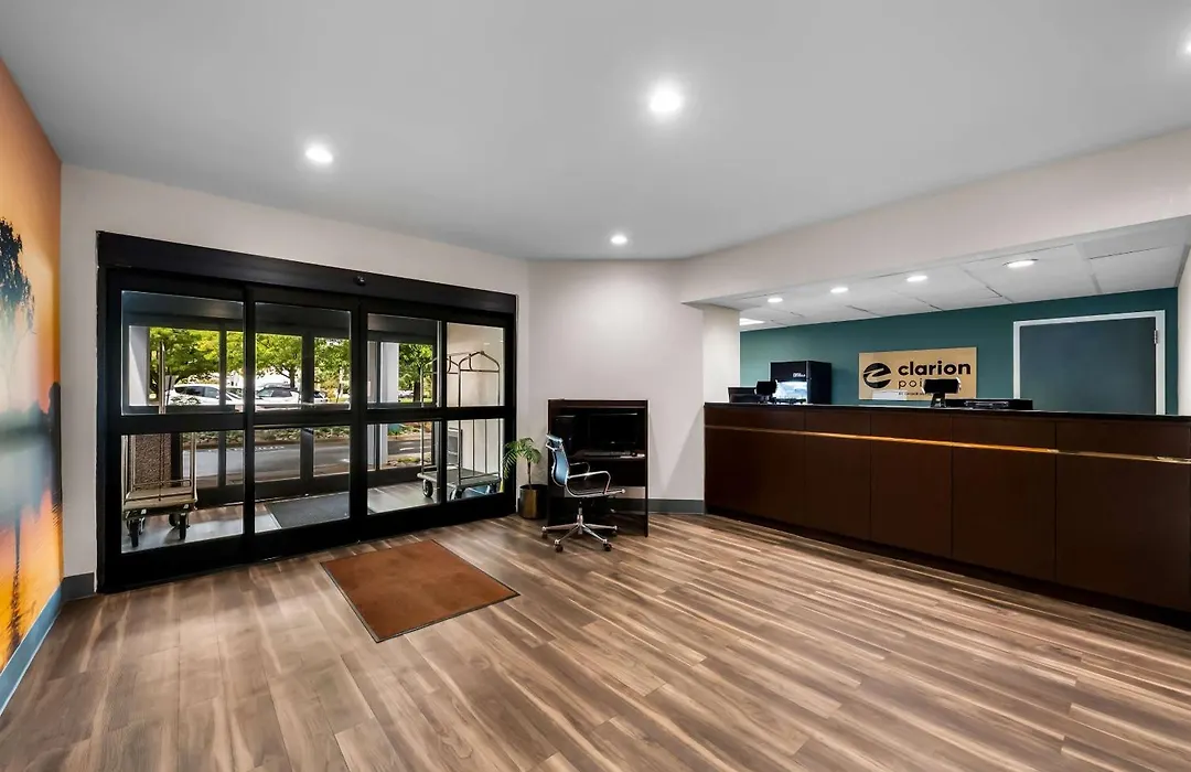 Clarion Pointe Apex - Holly Springs-1
