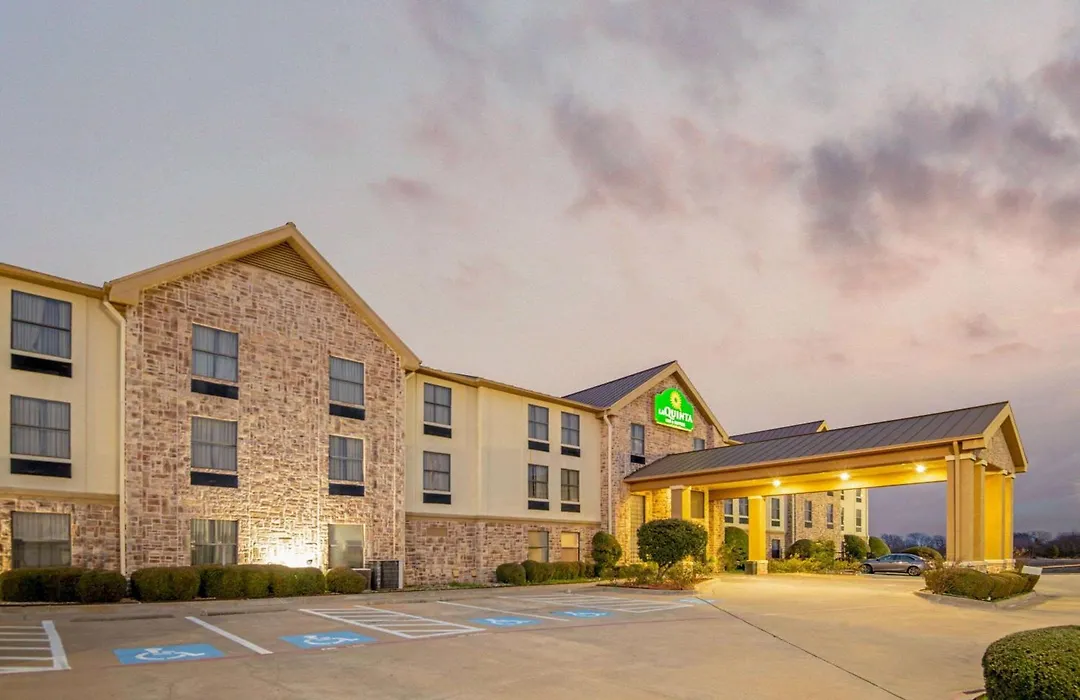 La Quinta By Wyndham Denison - North Lake Texoma-1