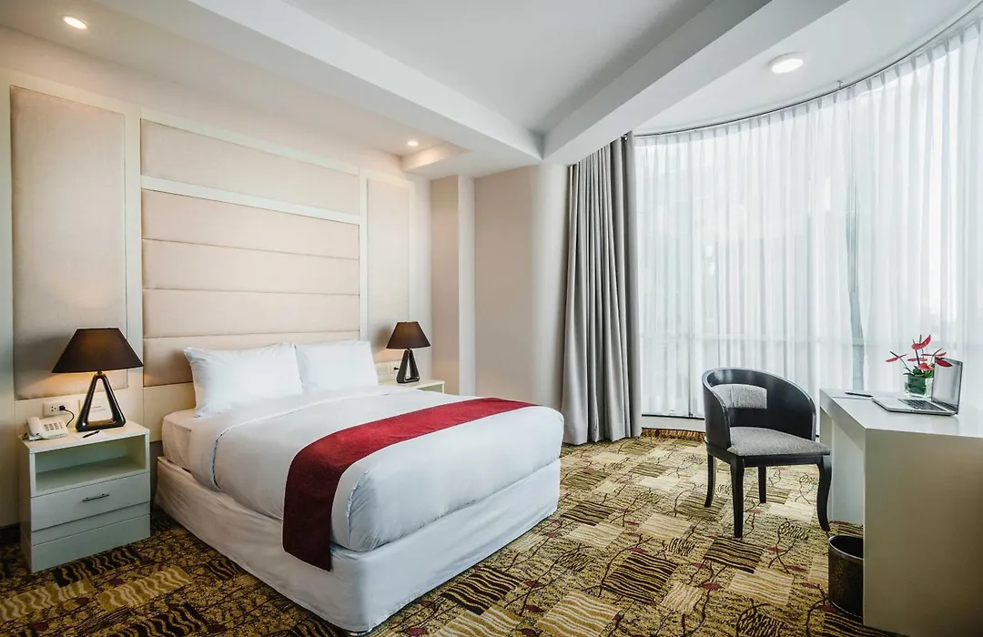Nobility Grand Hotel-1