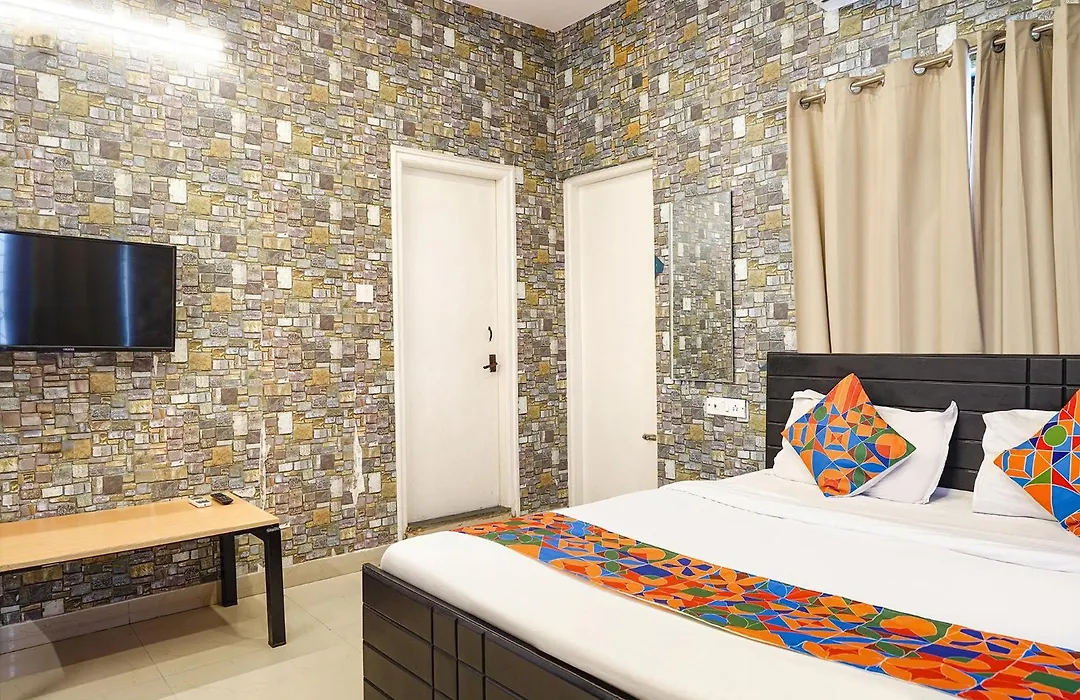 Fabhotel Kings Suites Banaswadi-1