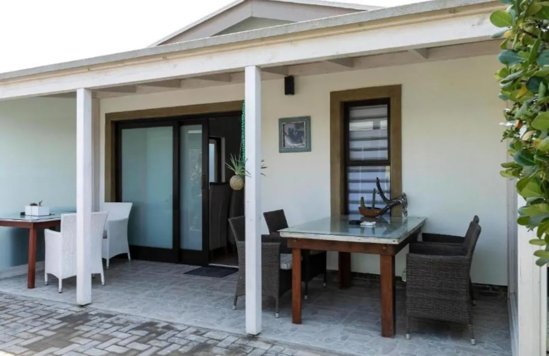Atlantic-Square Guesthouse-1