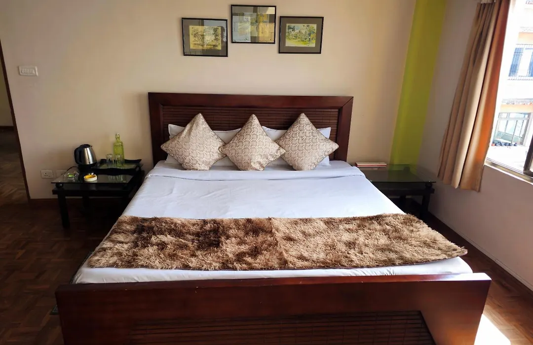 Royal Vista - Guest House-1