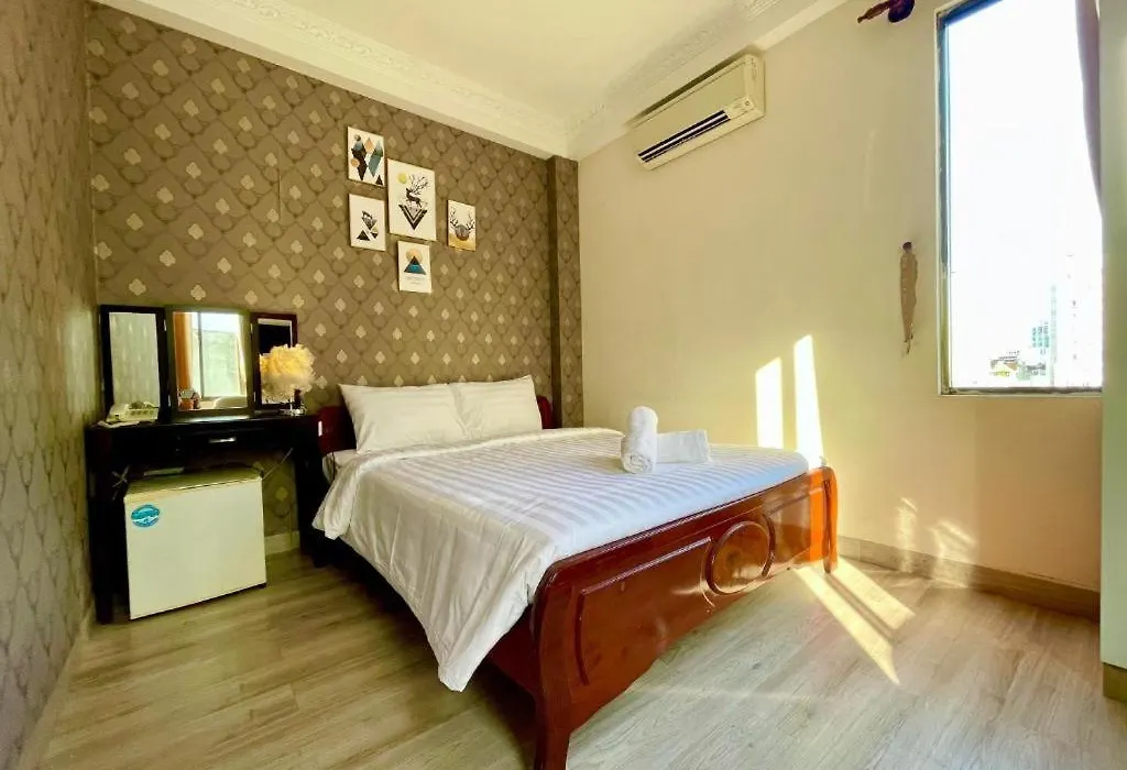Anh Thien Sai Gon Central Hotel - By Bay Luxury-1