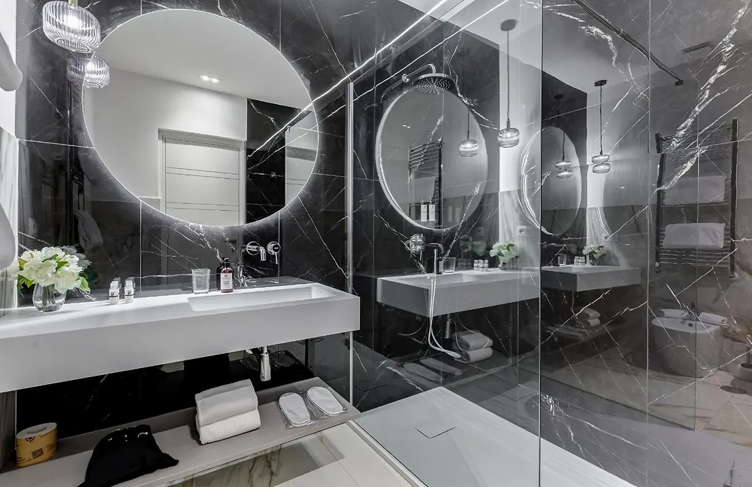 Dionigi 43 Private Suites By Premium Suites Collection-1