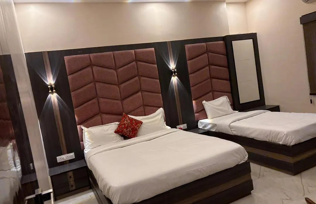 Dm Paying Guest House-1