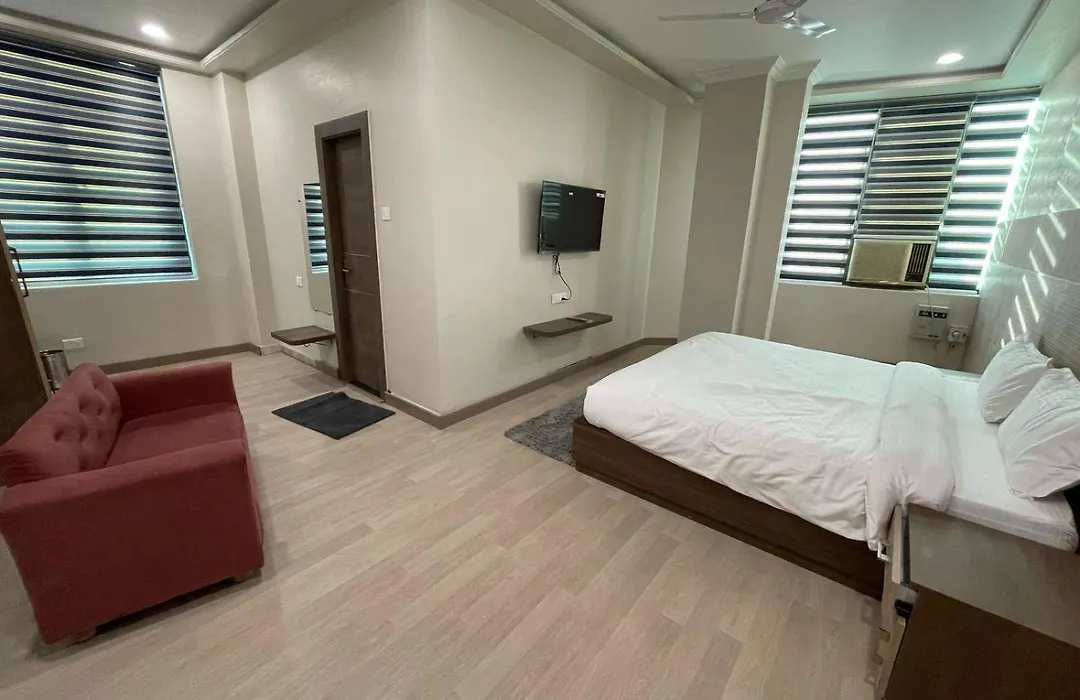 Aman Paradise Hotel & Banquets-1