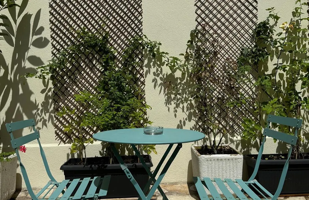 Hotel Lilas Gambetta-1