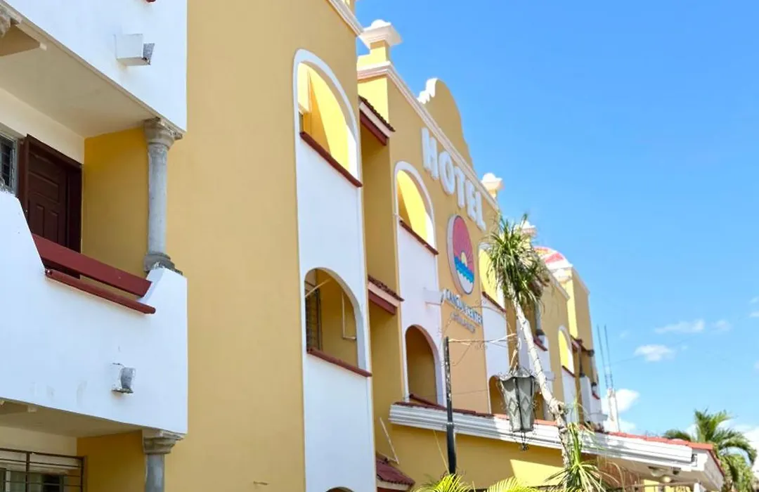 Suites Cancun Center-1
