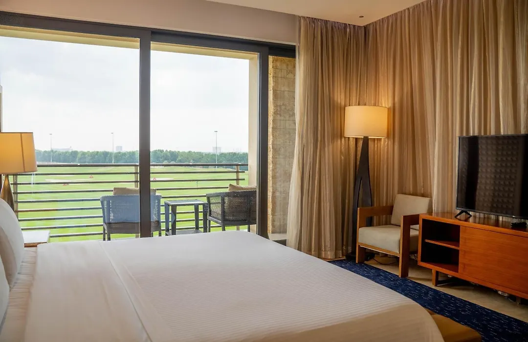 VOGO Abu Dhabi Golf Resort&Spa-1