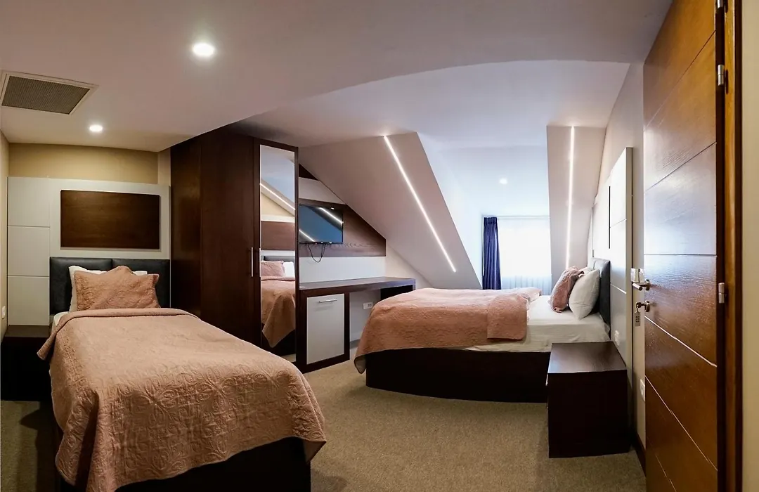 Hotel Prizreni-1