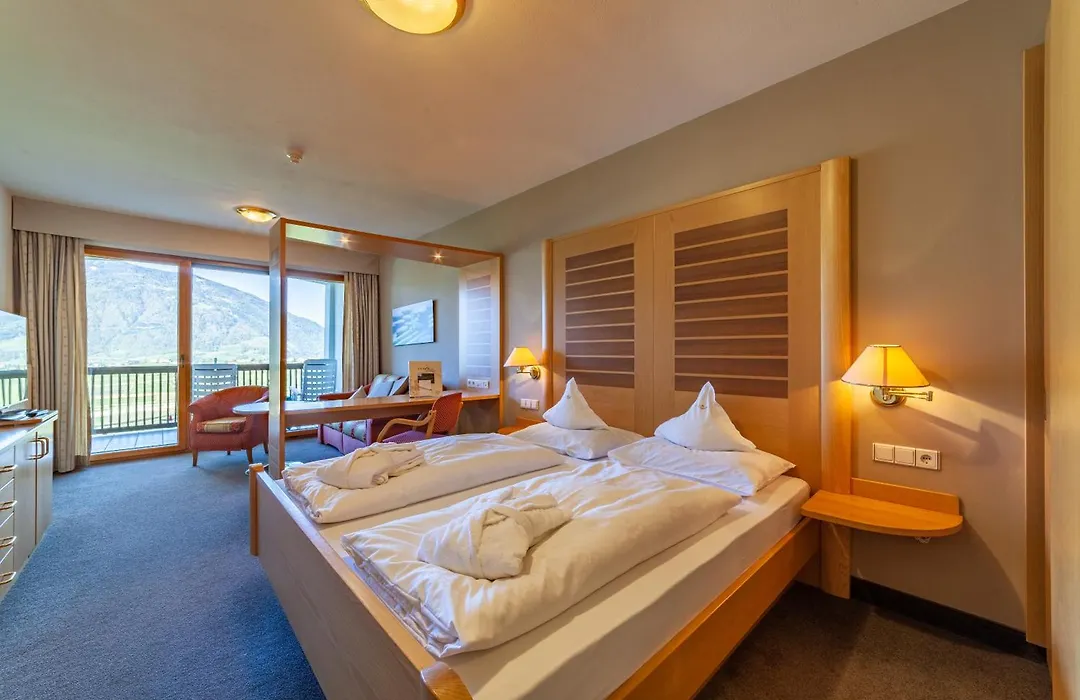 Hotel Tyrol-1