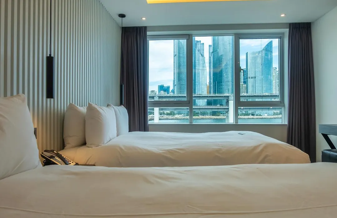 Ag405 Hotel-1