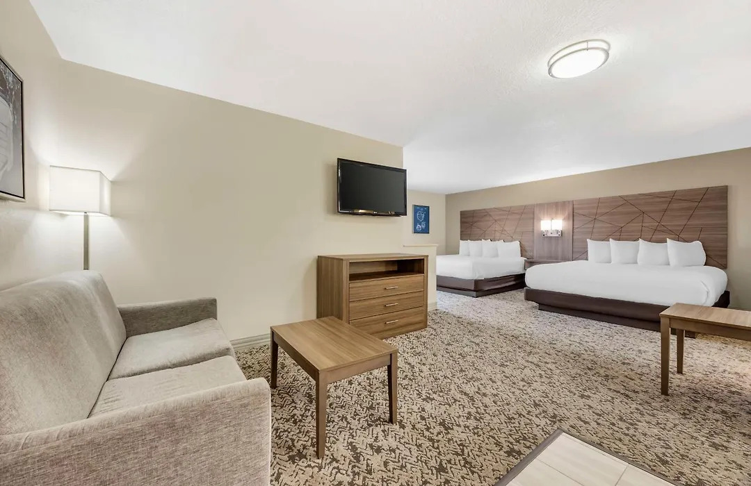 Best Western Plus Grand Manor Inn-1