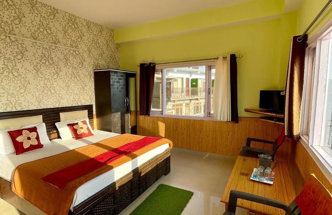 Hotel Shimla Hills A Unit Of Kamaksha Travels Shimla-1