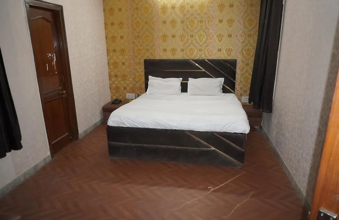 Hotel Pink Heaven-1