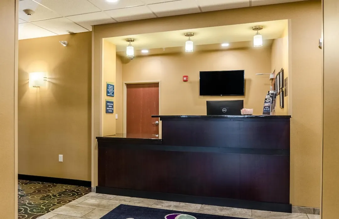 Cobblestone Hotel & Suites - Killdeer-1