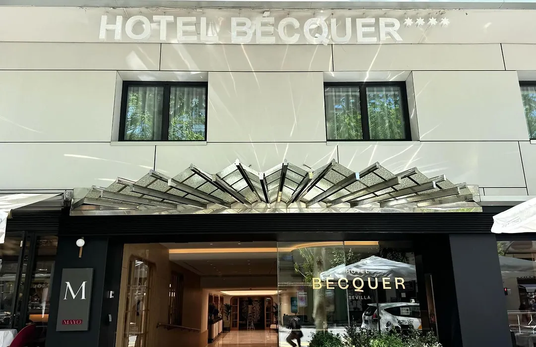 Hotel Becquer-1