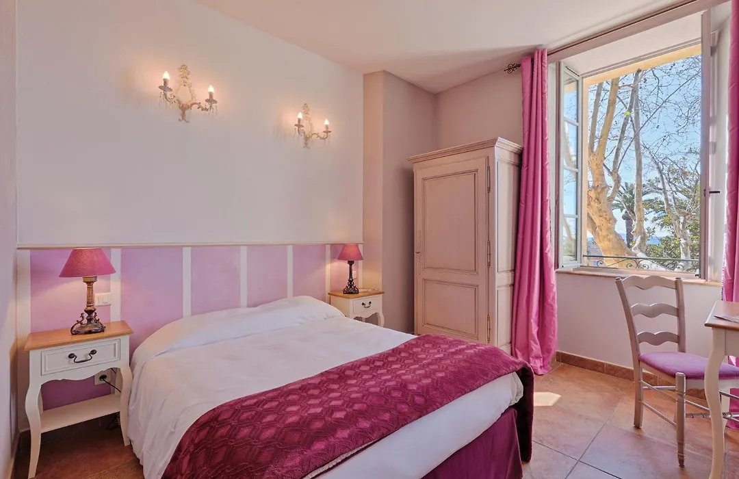Hostellerie du Cigalou - Les Collectionneurs-1