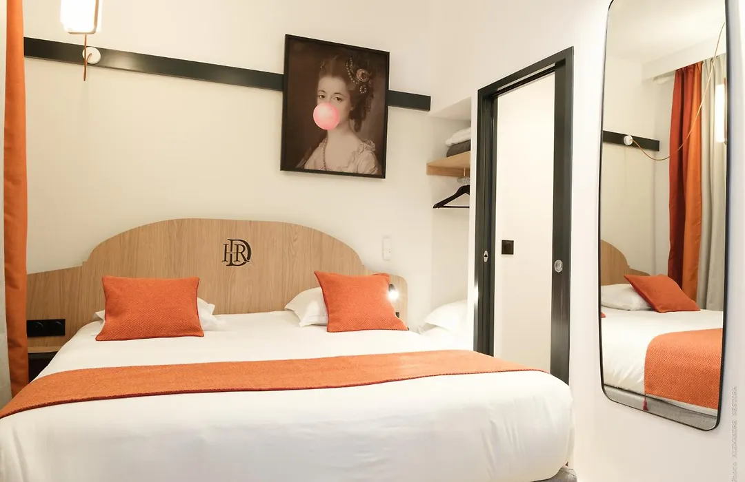 A L'Hotel Des Roys-1
