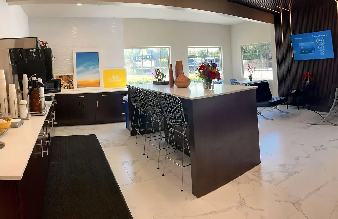 Days Inn By Wyndham Arlington-1