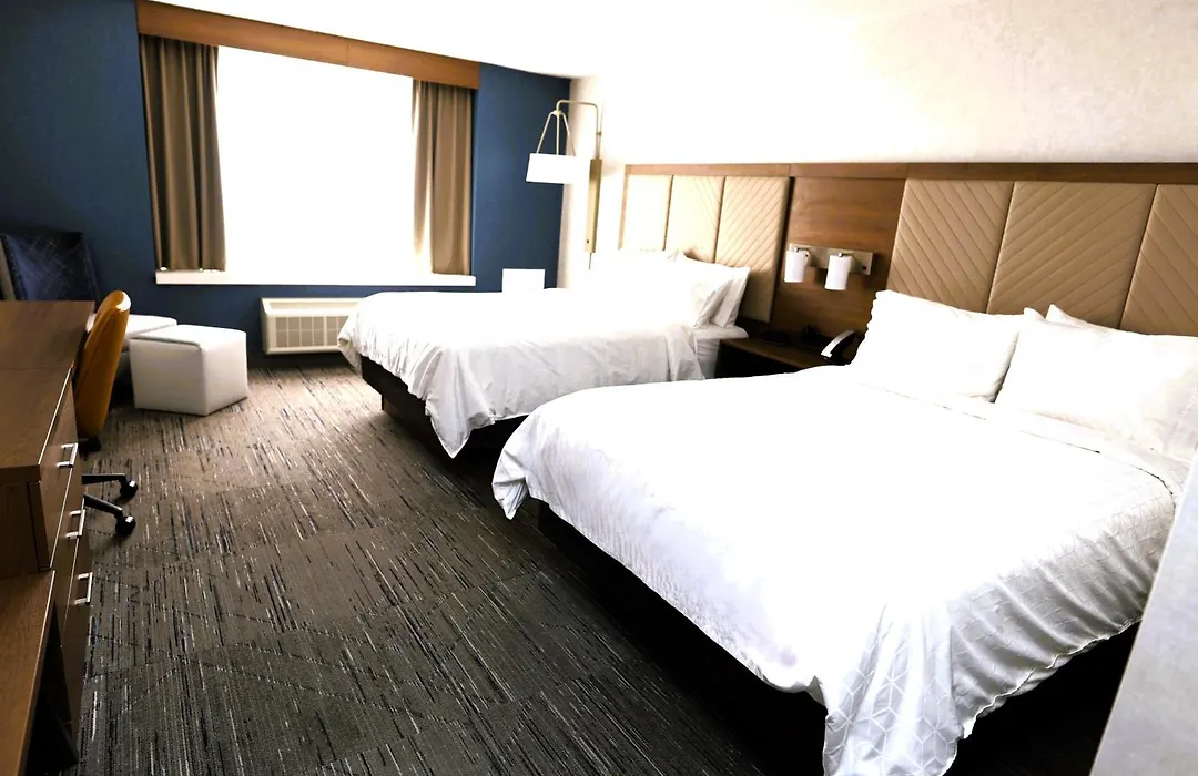 Holiday Inn Express Detroit-Birmingham By Ihg-1