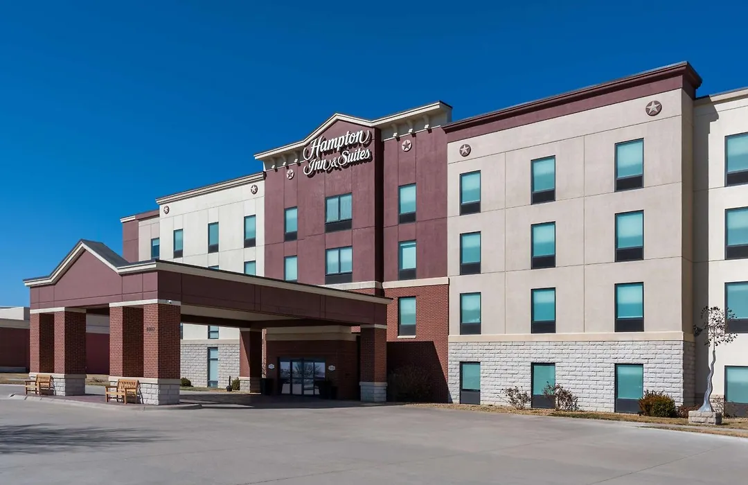 Hampton Inn & Suites By Hilton Dodge City Boot Hill Casino-1