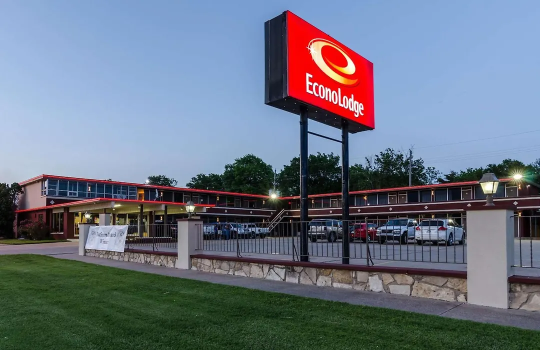 Econo Lodge Winfield-1