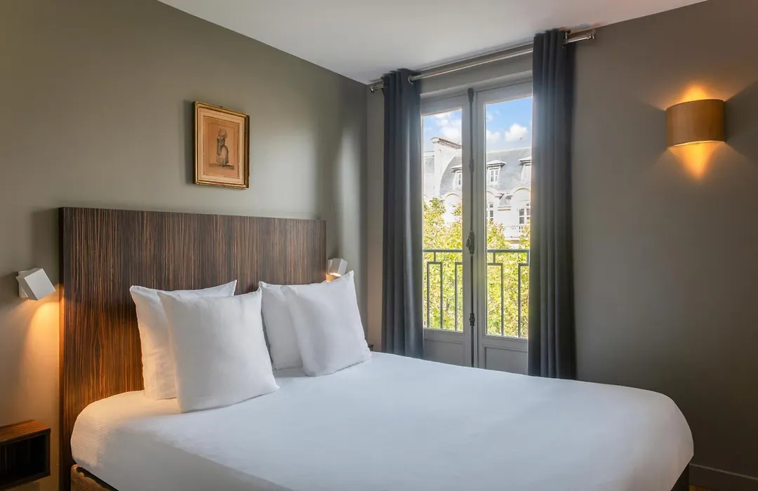 Suites&Hôtel Helzear Champs-Elysées-1