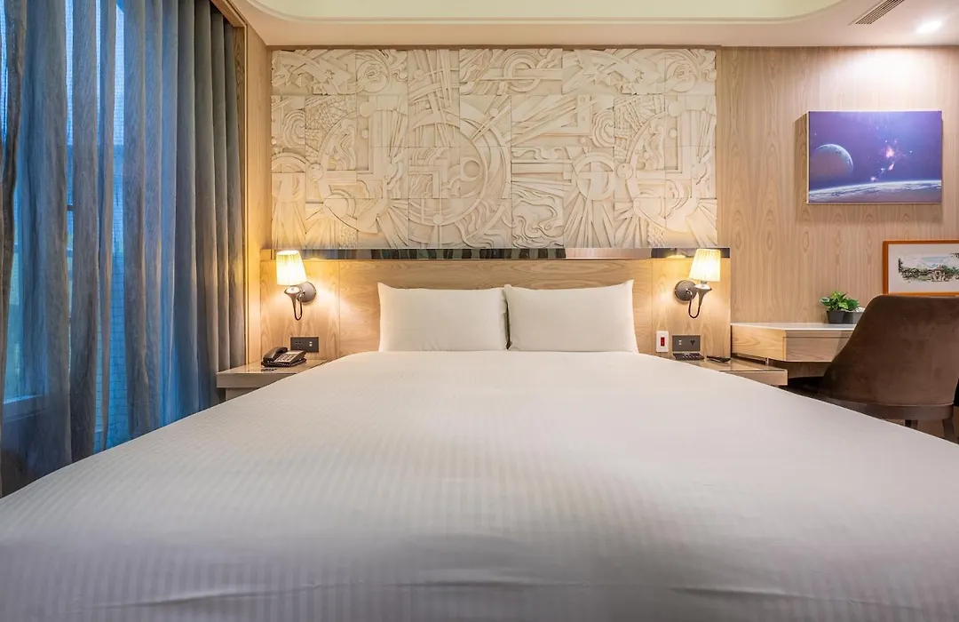 Guide Hotel Taichung Ziyou-1