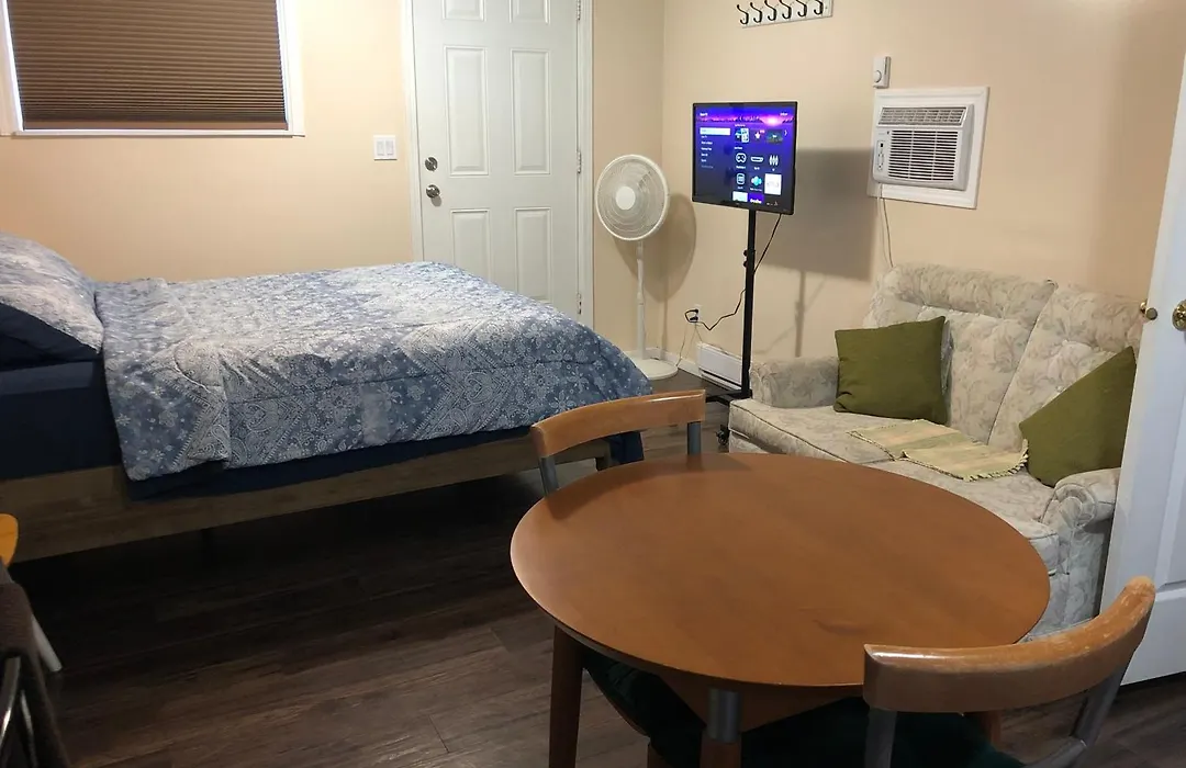 Shady Willow Guest House - Small Private Units For Tourists & Travellers-1
