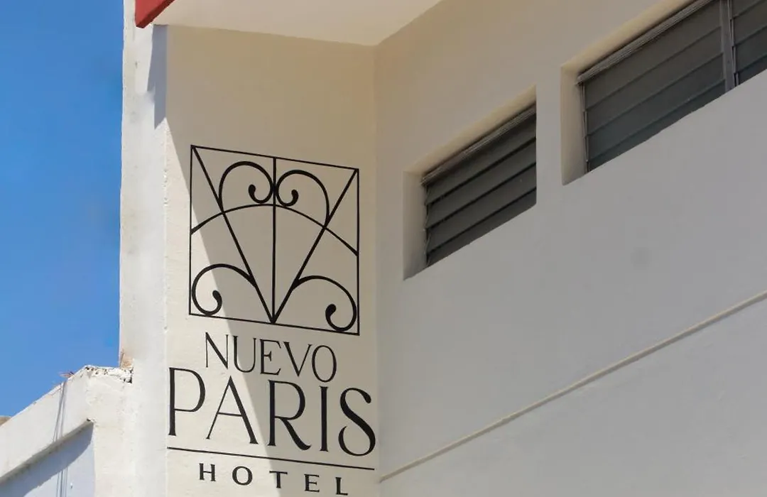 Nuevo Paris Hotel-1