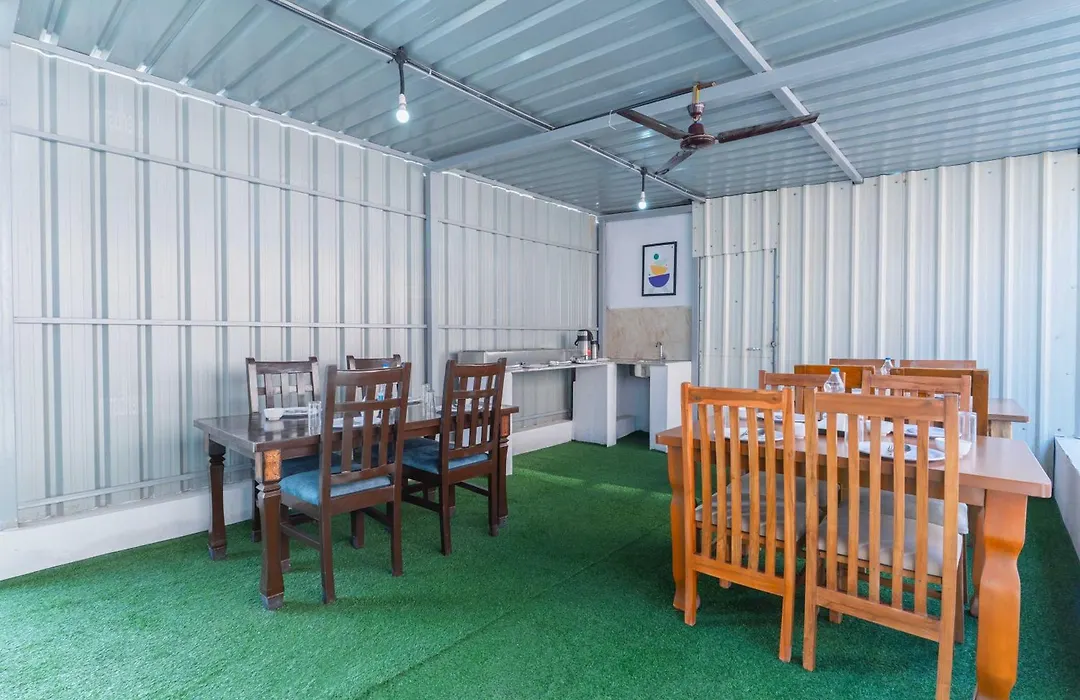 Treebo Emirates Suites Indiranagar-1