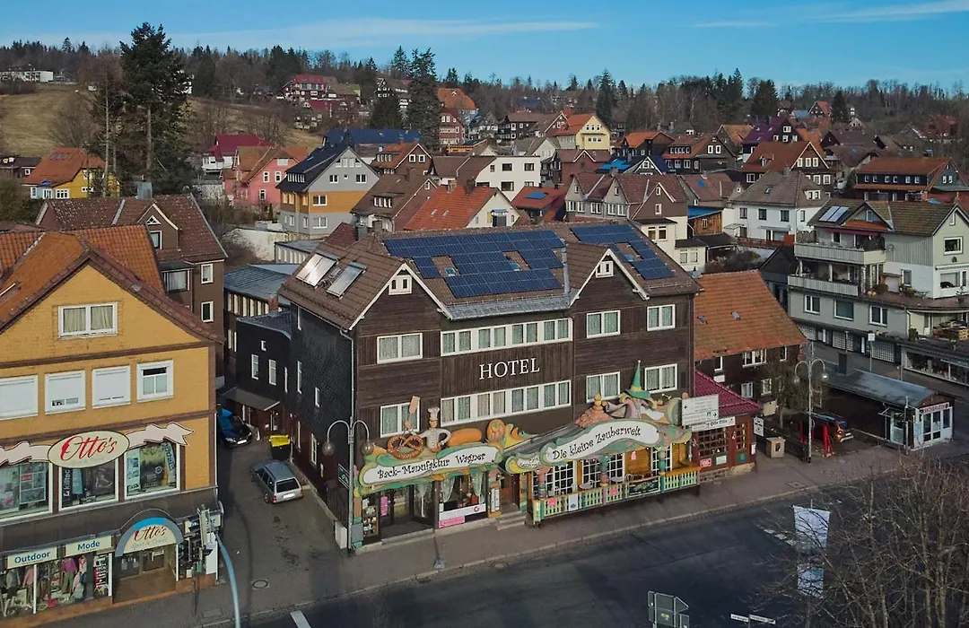 Hotel - Die kleine Zauberwelt-1