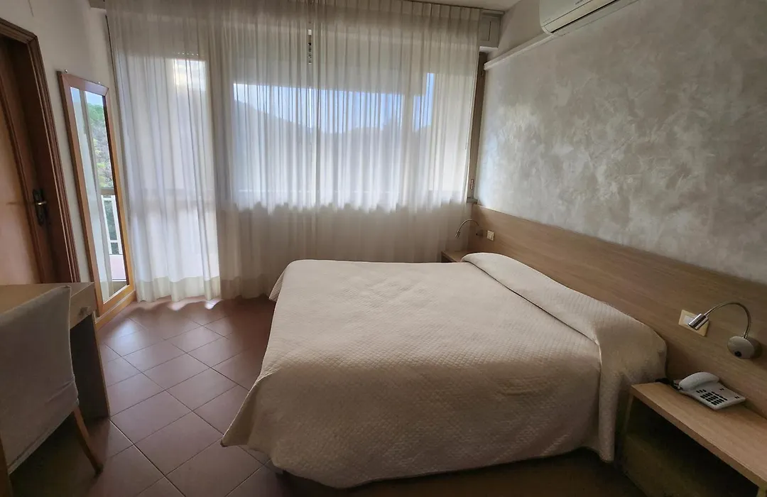 Albergo Nyers-1