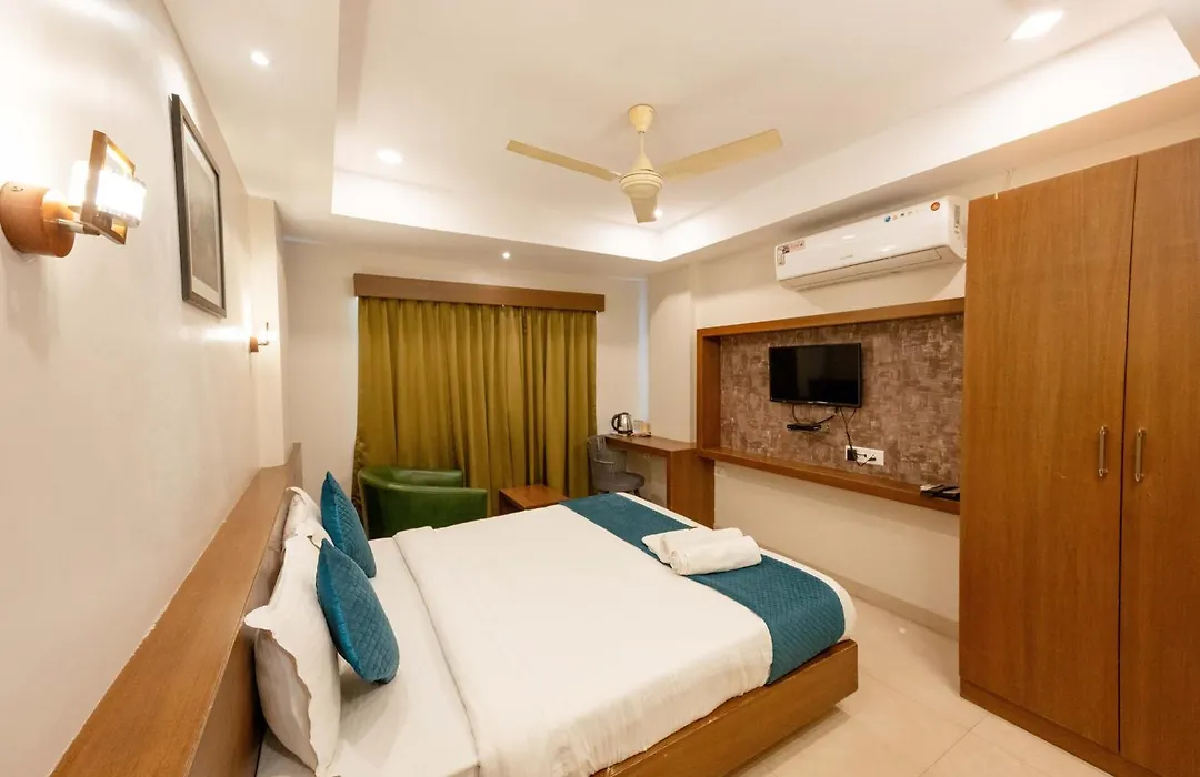 Regalia Inn &Suites-1