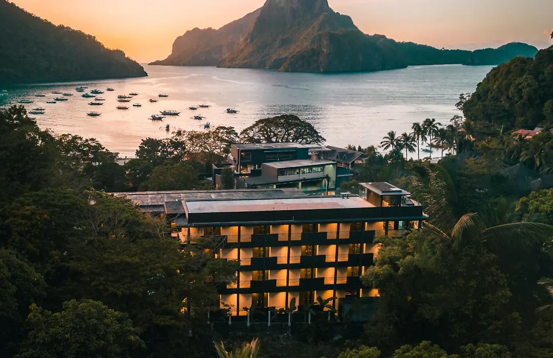The Funny Lion - El Nido-1