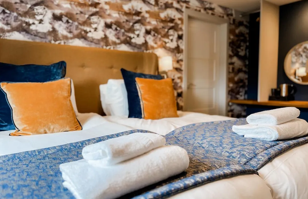 Loch Ness Drumnadrochit Hotel-1