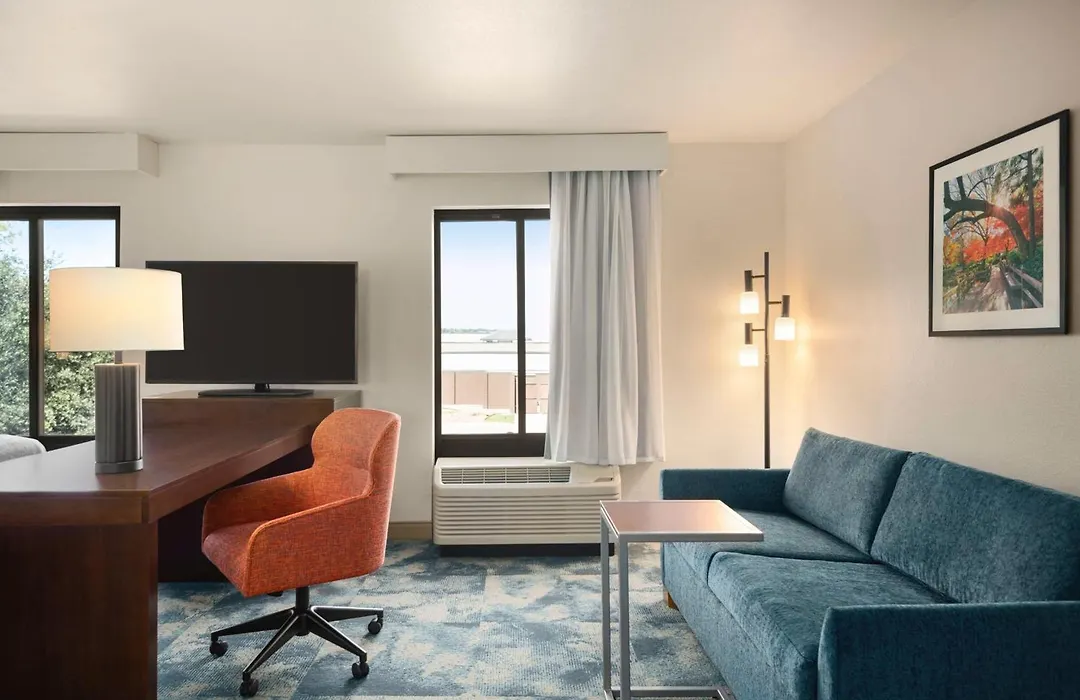 Hampton Inn & Suites San Marcos-1