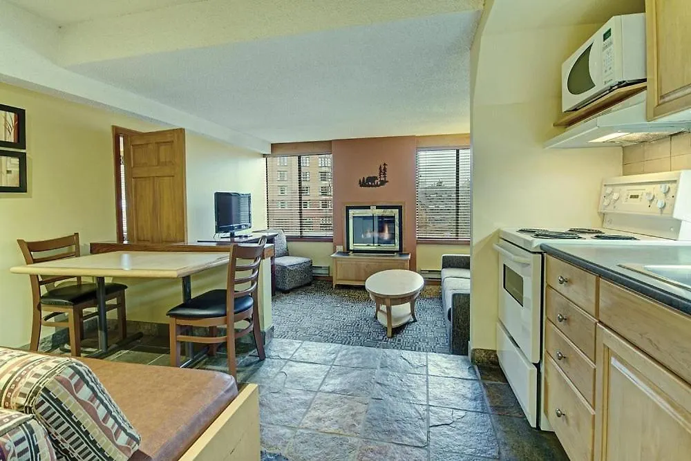 Mountain Side Hotel Whistler By Executive-1