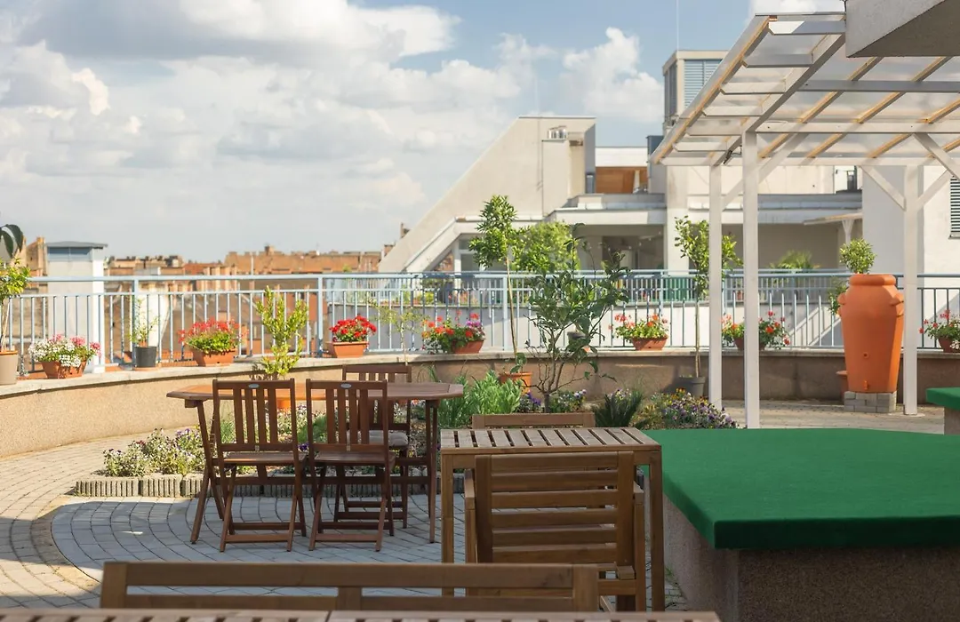 Rooftop City Residence With Underground Parking-1