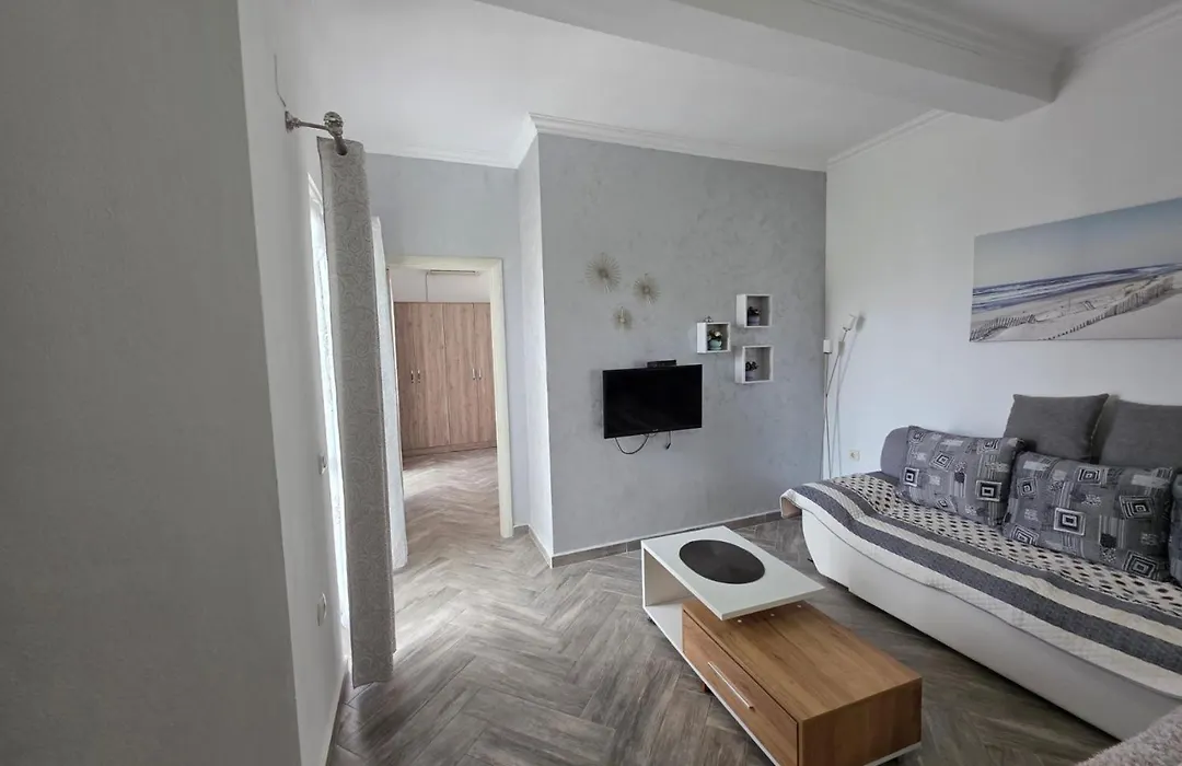 Apartments Cota Guesthouse-1